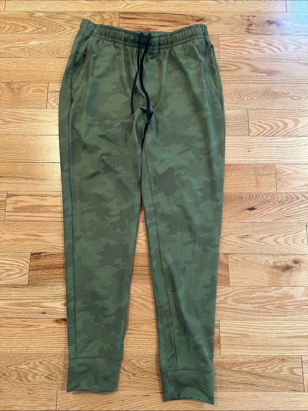 Men's Olive Camo Jogger Pants - Rhone Gym Joggers In Olive Grid Camo Size M